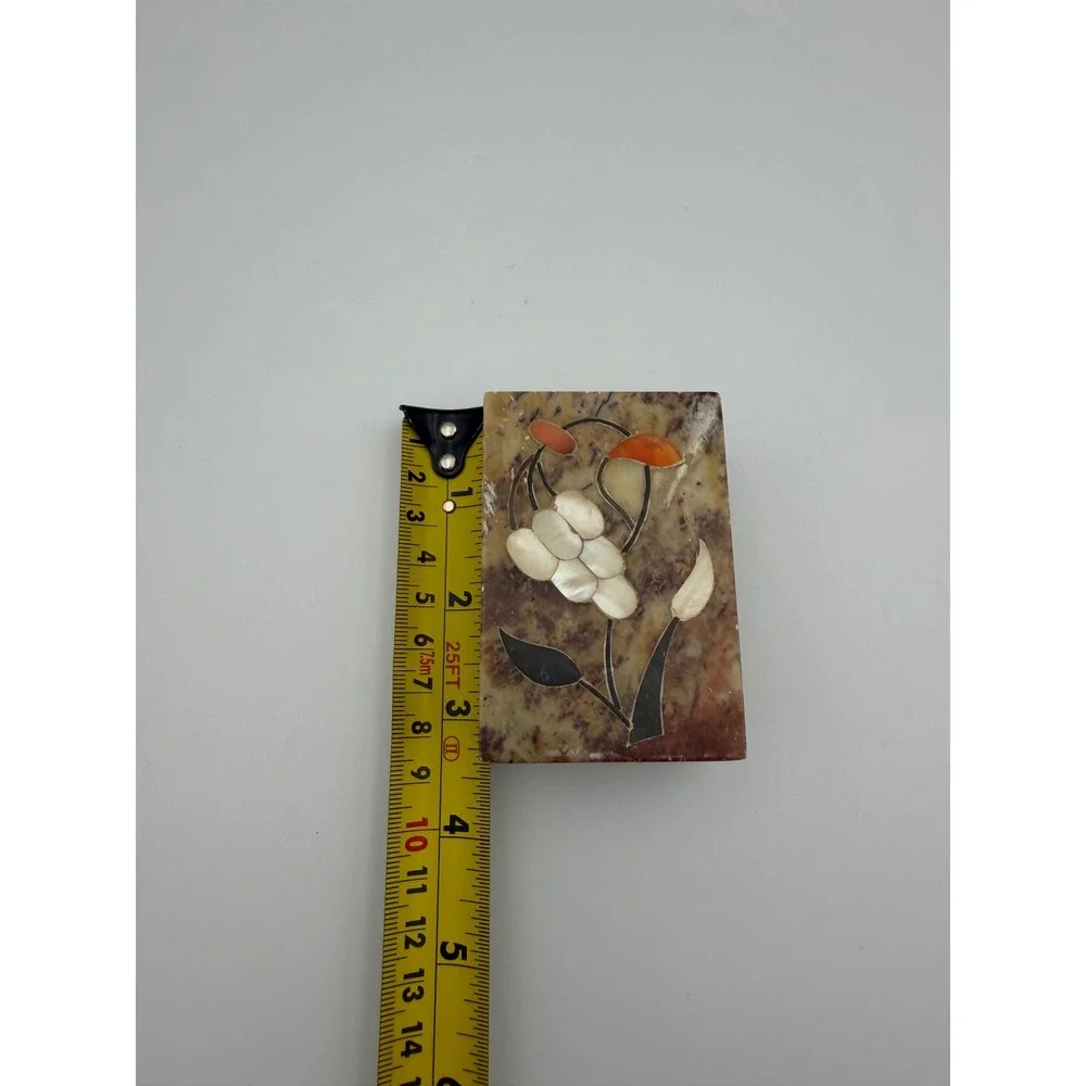 Vintage India Soapstone Trinket Box Pietra Dura Floral Inlay Mother of Pearl 4in